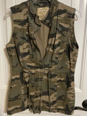 Ci Sono camouflage field jacket women’s size large